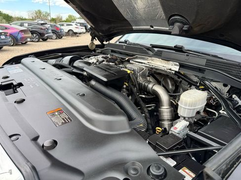 Used 2019 GMC Sierra 2500 Denali w/ Duramax Plus Package AWD/4WD image 38