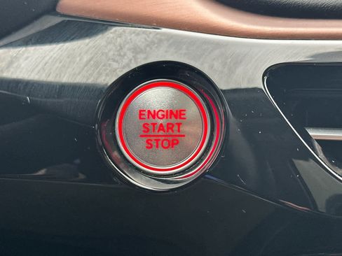 Certified 2022 Acura MDX FWD w/ Technology Package image 22