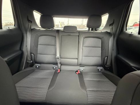 Used 2025 Chevrolet Equinox LT image 37