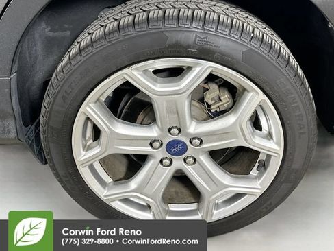 Used 2017 Ford Escape Titanium w/ Equipment Group 301A AWD/4WD image 32