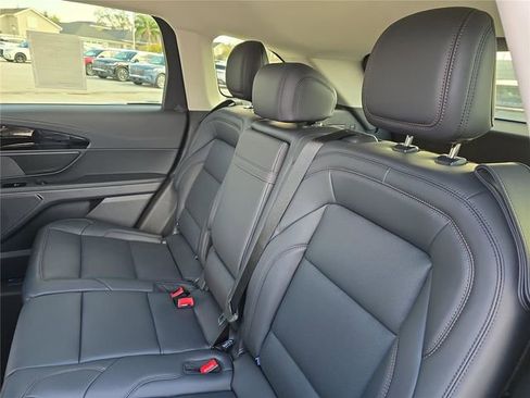 New 2026 Lincoln Nautilus Premier image 11