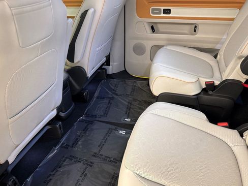 New 2025 Volkswagen ID. Buzz 1st Edition image 11