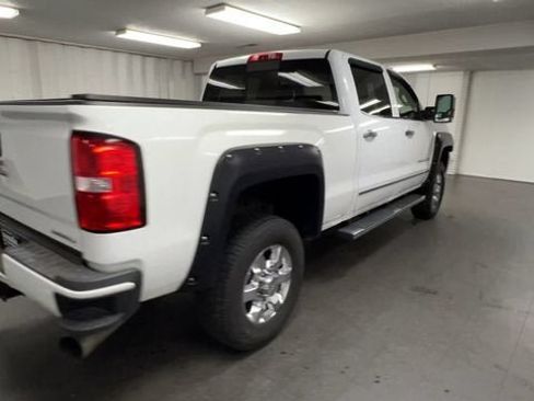 Certified 2017 GMC Sierra 3500 Denali w/ Duramax Plus Package AWD/4WD image 8