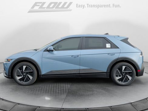 New 2026 Hyundai Ioniq 5 SEL image 4