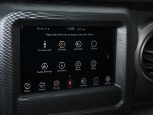 Used 2022 Jeep Wrangler Sport image 36