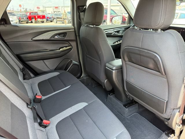 Used 2026 Chevrolet TrailBlazer LT w/ LT Cold Weather Package FWD image 27