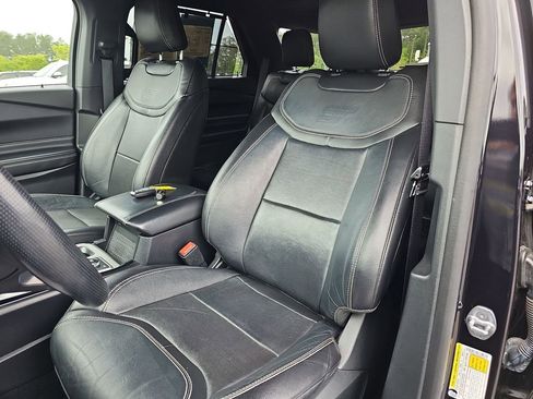 Used 2021 Ford Explorer ST w/ Equipment Group 401A AWD/4WD image 20