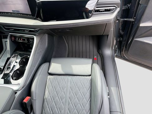 New 2026 Audi SQ5 Premium Plus AWD/4WD image 17