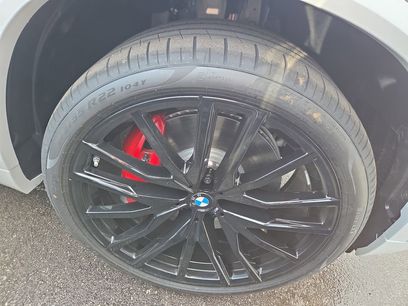 New 2026 BMW X5 M60i