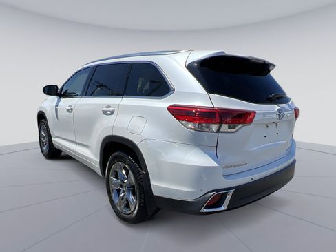 Used 2019 Toyota Highlander Limited Platinum image 7