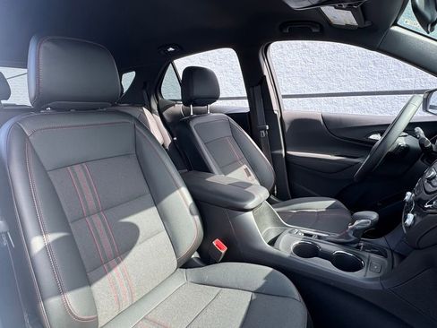 Used 2023 Chevrolet Equinox RS w/ LPO, Floor Liner Package FWD image 29