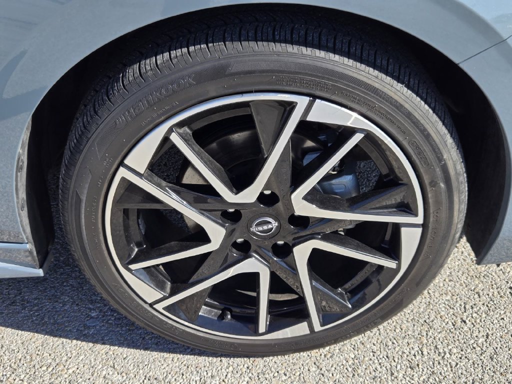 Certified 2024 Nissan Sentra SR FWD image 6