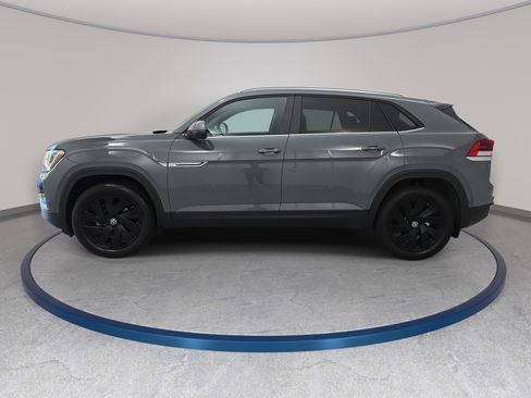 Certified 2024 Volkswagen Atlas Cross Sport SE image 8