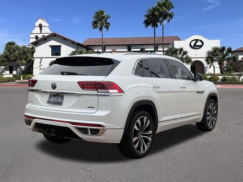 Used 2022 Volkswagen Atlas Cross Sport SEL Premium R-Line AWD/4WD image 2
