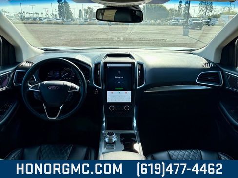 Used 2024 Ford Edge Titanium image 27