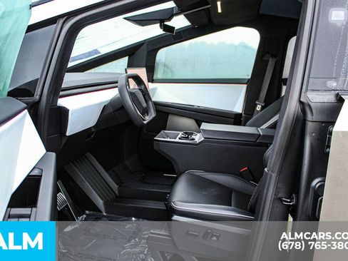 Used 2025 Tesla Cybertruck AWD Crew Cab image 16