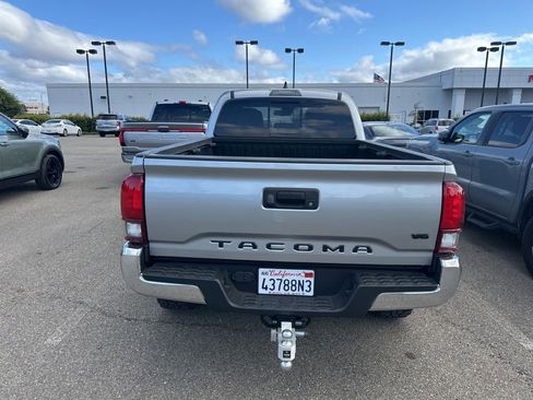 Used 2022 Toyota Tacoma SR5 w/ Black Out Package (TMS) RWD image 5