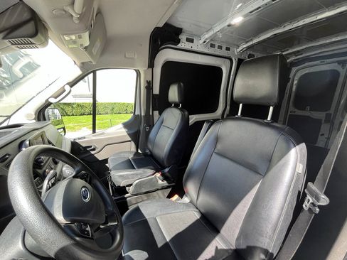 Used 2023 Ford Transit 250 Medium Roof AWD w/ Load Area Protection Package image 17