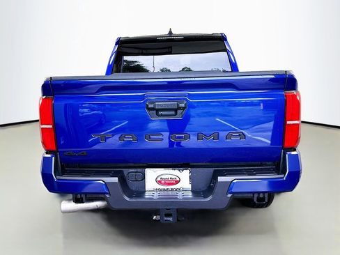 Used 2025 Toyota Tacoma SR5 AWD/4WD image 6