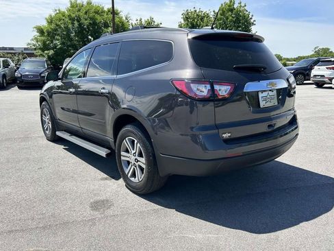 Used 2016 Chevrolet Traverse LT FWD image 5