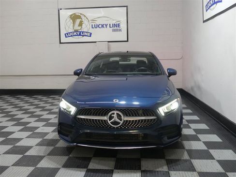 Used 2021 Mercedes-Benz A 220 4MATIC image 2