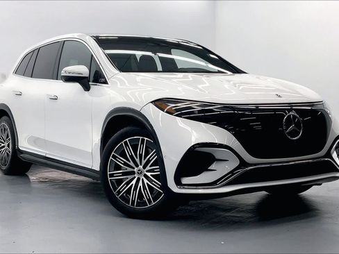 Certified 2023 Mercedes-Benz EQS 580 4MATIC SUV image 7