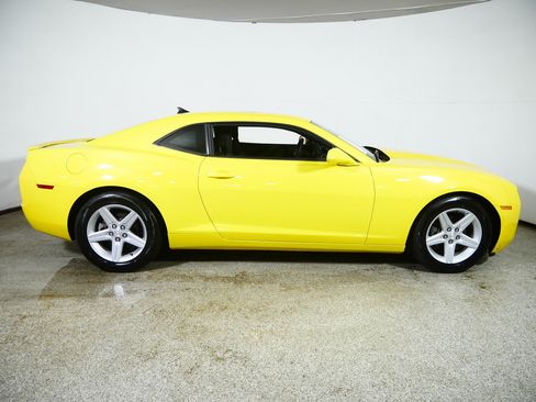 Used 2012 Chevrolet Camaro LT RWD image 8