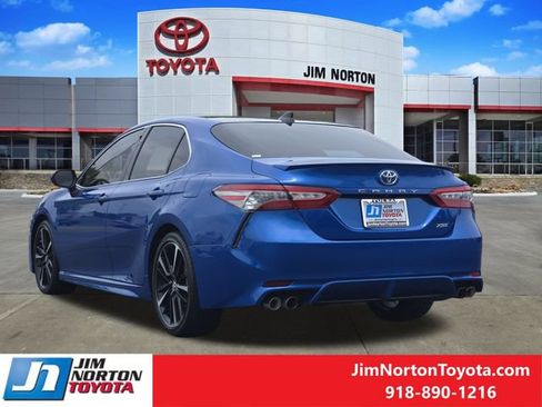 Used 2019 Toyota Camry XSE FWD image 6