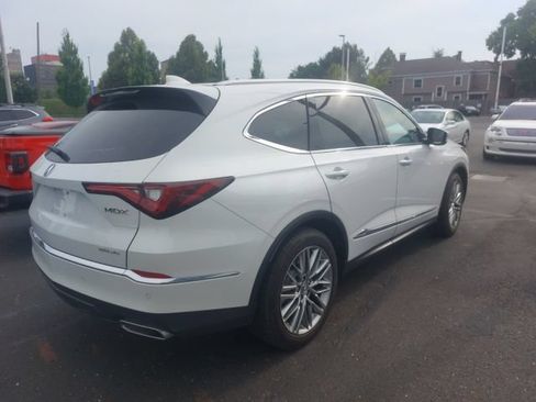 Used 2023 Acura MDX SH-AWD w/ Advance Package image 2