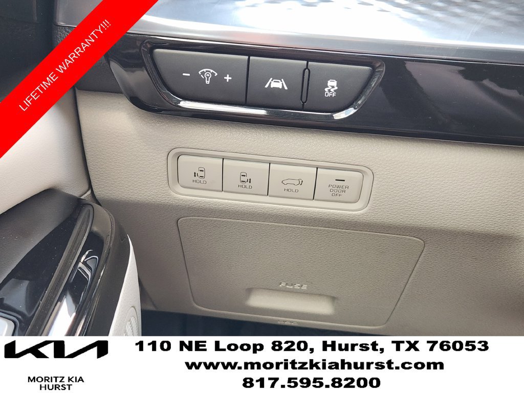 Used 2023 Kia Carnival SX Prestige FWD image 23