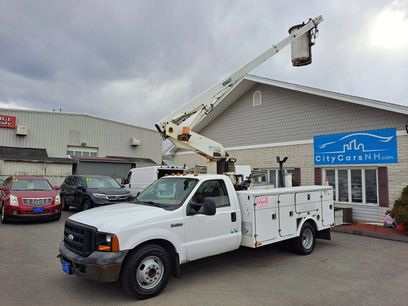 Used 2006 Ford F350 2WD Regular Cab DRW Super Duty