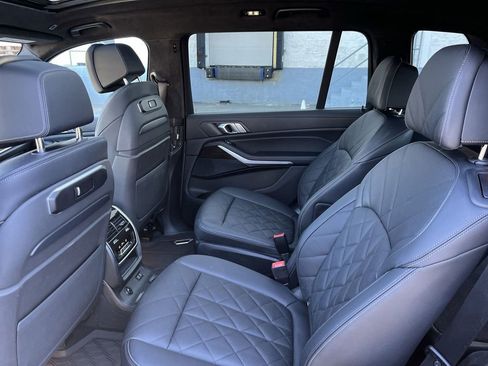 Certified 2024 BMW X7 xDrive40i w/ M Sport Package image 23