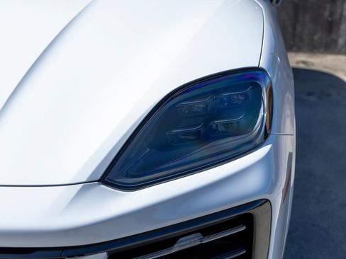 New 2026 Porsche Cayenne S image 16