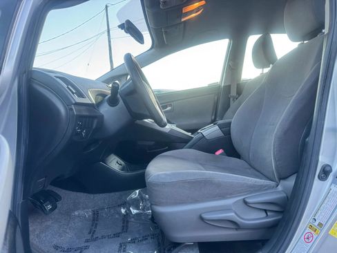 Used 2012 Toyota Prius Three image 21
