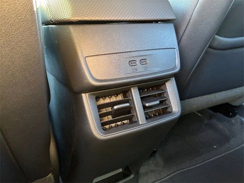 New 2026 Chevrolet Equinox LT w/ Convenience Package II image 18