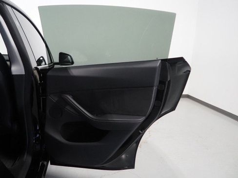 Used 2023 Tesla Model Y Long Range AWD/4WD image 59