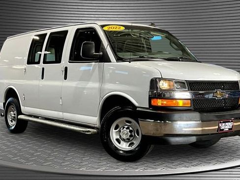 Used 2022 Chevrolet Express 2500 w/ Driver Convenience Package RWD image 3