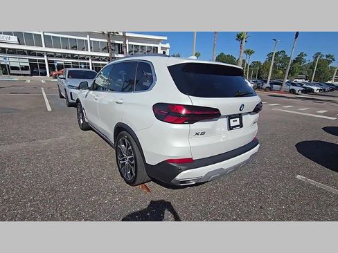 Certified 2025 BMW X5 xDrive50e w/ Premium Package image 24