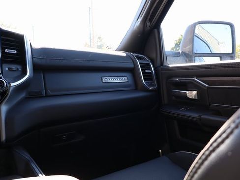 Used 2025 RAM 2500 Laramie w/ Night Edition image 49