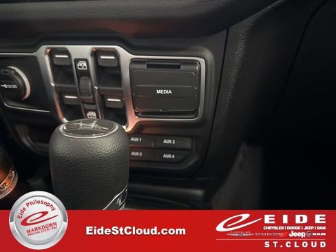 New 2026 Jeep Gladiator Sport image 40