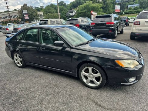 Used 2009 Subaru Legacy 2.5i Limited AWD/4WD image 4