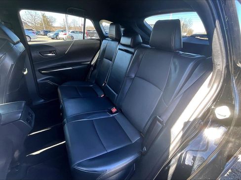 Used 2021 Toyota Venza XLE w/ Softex Package image 24