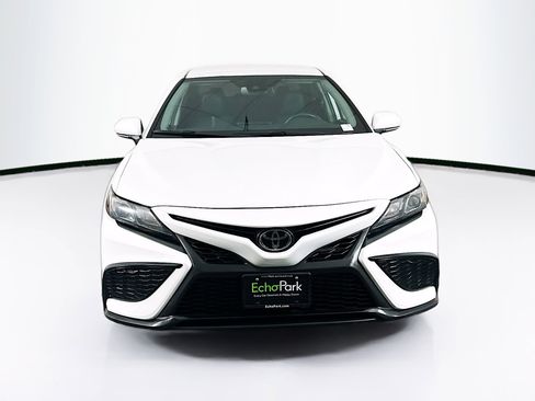 Used 2023 Toyota Camry SE w/ Convenience Package image 2