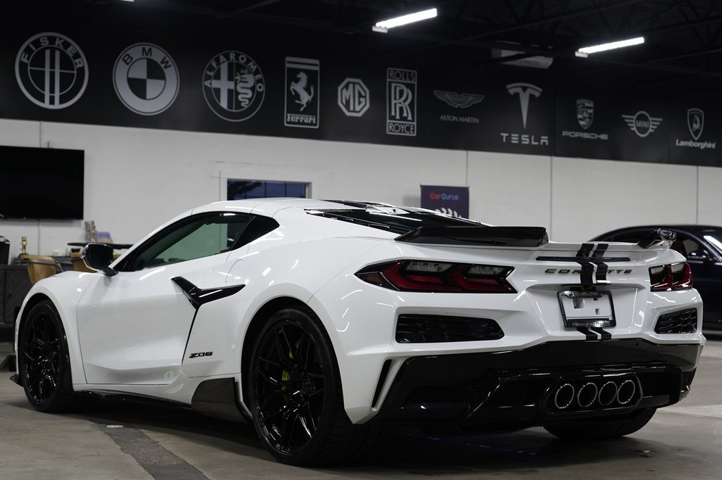 Used 2023 Chevrolet Corvette Z06 w/ Engine Appearance Package RWD image 3