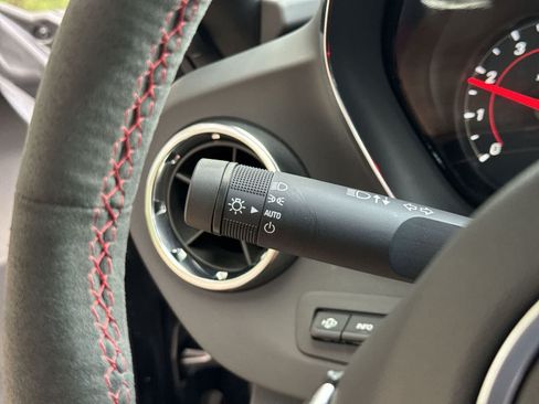 Used 2022 Chevrolet Camaro ZL1 RWD image 33