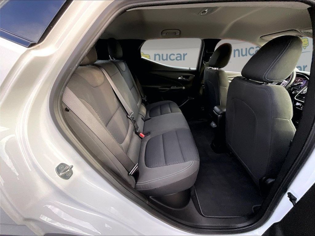 Used 2022 Chevrolet Bolt EUV LT w/ Driver Confidence Package FWD image 16