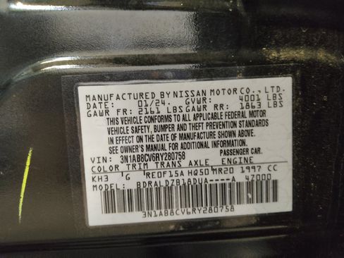 Used 2024 Nissan Sentra SV FWD image 33