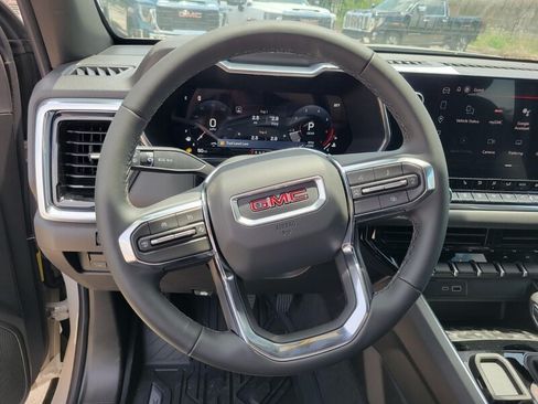 New 2026 GMC Canyon Elevation w/ Convenience Package RWD image 11