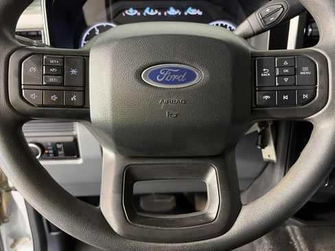 Used 2024 Ford F550 4x4 Crew Cab Super Duty image 16