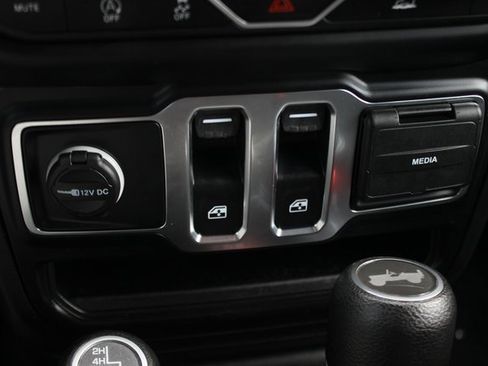 Used 2021 Jeep Wrangler Willys image 8